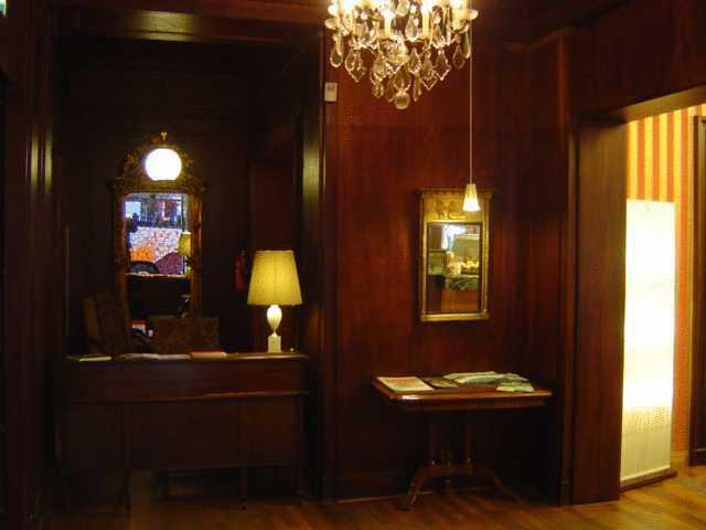 Stadt-Gut-Hotel Bogota Берлин Екстериор снимка