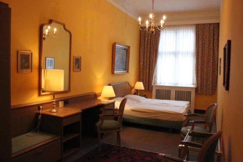 Stadt-Gut-Hotel Bogota Берлин Стая снимка